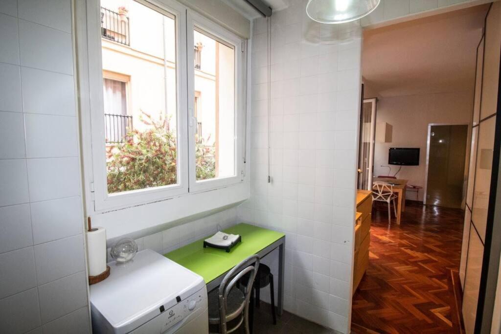 Exclusivo Y Acogedor Apartamento Con Balcon En Chueca, Con Aire Acondicionado Y Calefaccion Madrid Exterior photo