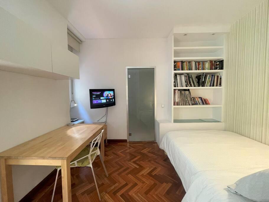 Exclusivo Y Acogedor Apartamento Con Balcon En Chueca, Con Aire Acondicionado Y Calefaccion Madrid Exterior photo