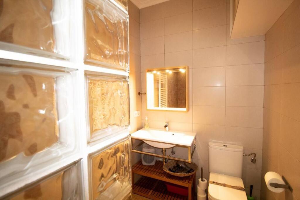 Exclusivo Y Acogedor Apartamento Con Balcon En Chueca, Con Aire Acondicionado Y Calefaccion Madrid Exterior photo